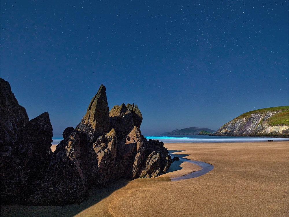 Coumeenole Beach by night 1