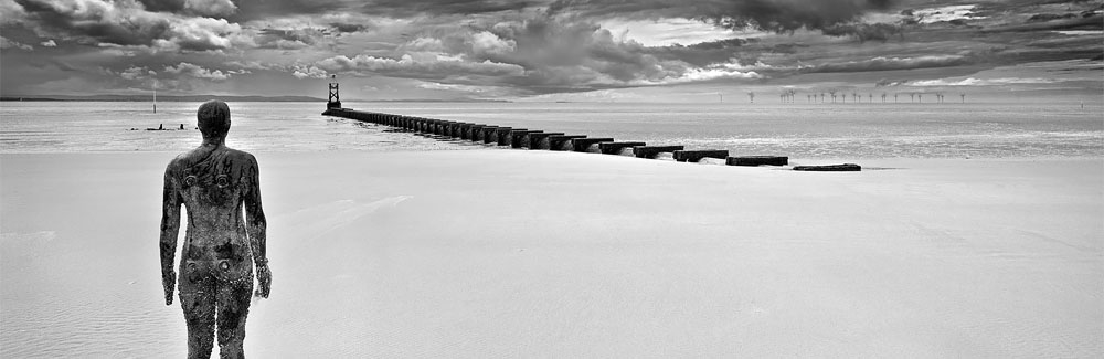 crosby beach liverpool